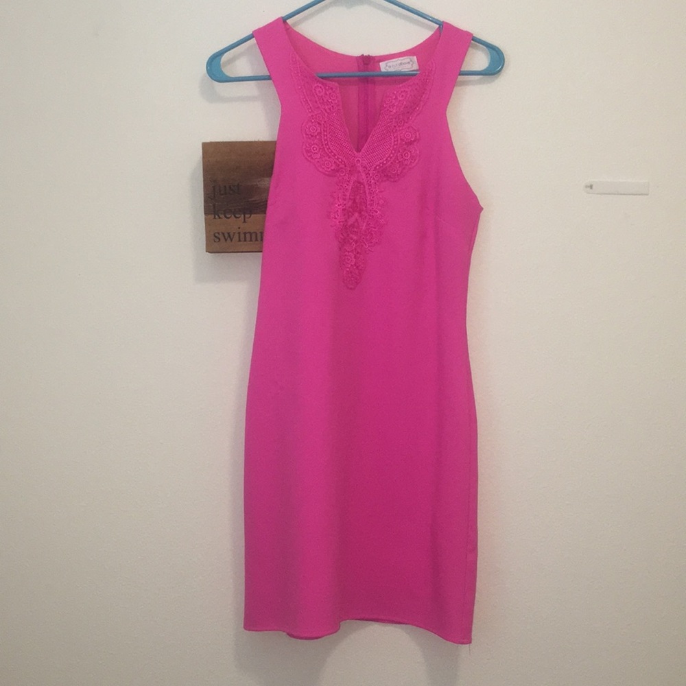 Beautiful pink dress! Size small!